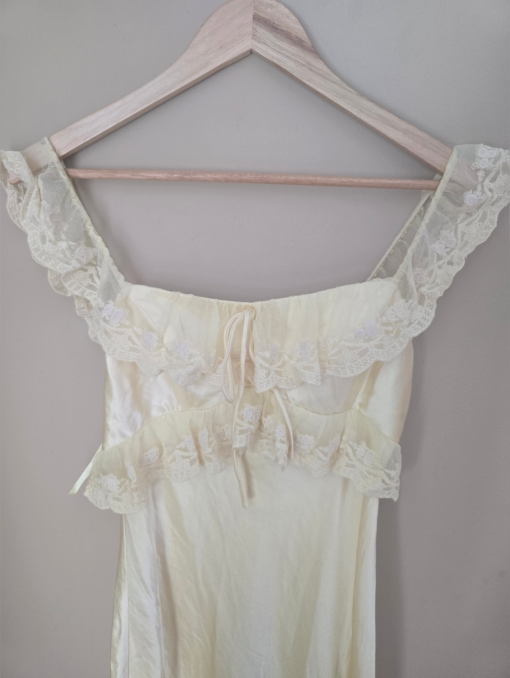 HERE COMES THE SUN Escapade Lace Trim Maxi Dress - Picture 5 of 9